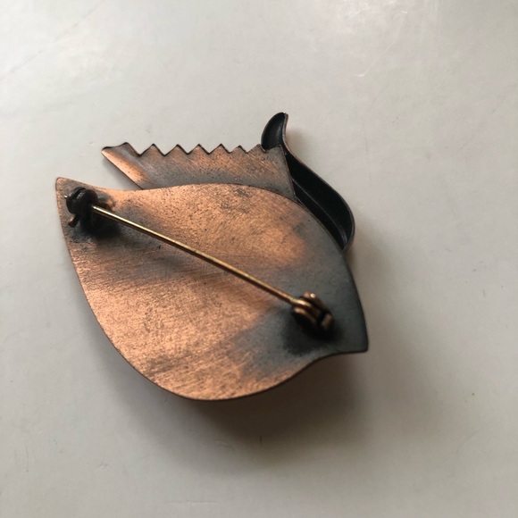 Elegant Copper Winged Jewelry Set - Picture 4 of 13